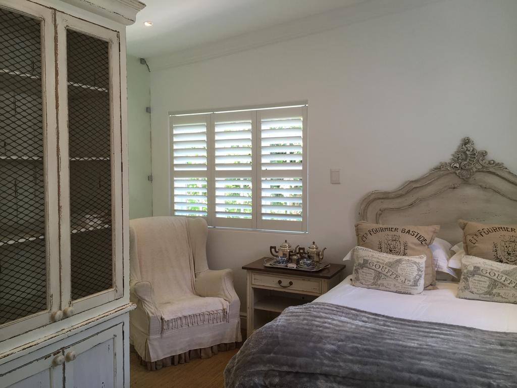 The White Manor Bed & Breakfast Кейптаун Стая снимка